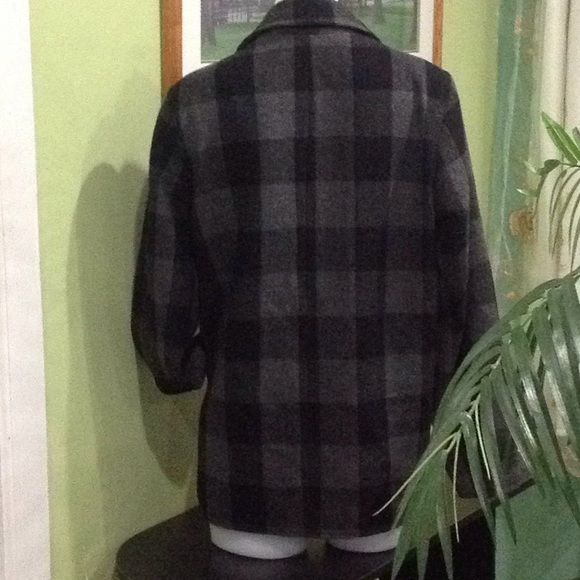 Coat - Picture 2 of 3